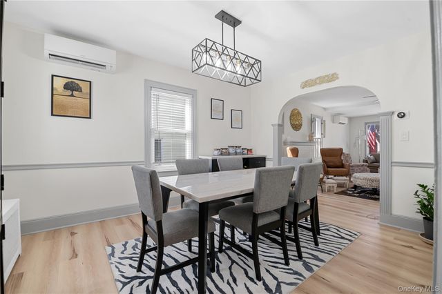 408 Wellington Road, Mineola, NY 11501