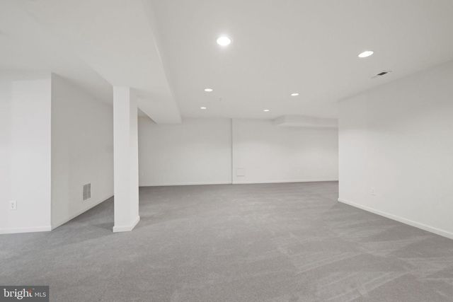 845 LAKE VARUNA DR, Gaithersburg, MD 20878