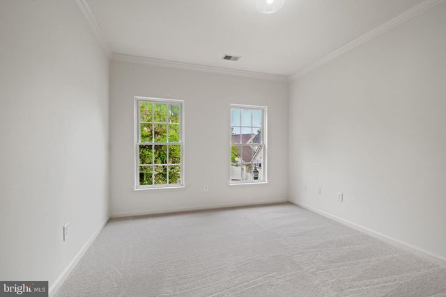 845 LAKE VARUNA DR, Gaithersburg, MD 20878