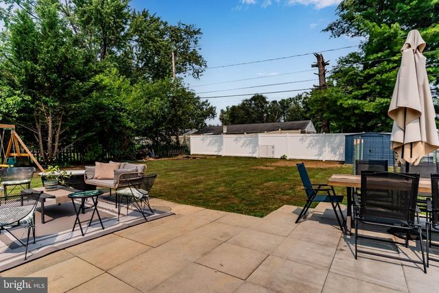 329 CHARLES RD, Mechanicsburg, PA 17050