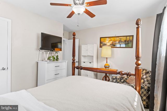 329 CHARLES RD, Mechanicsburg, PA 17050