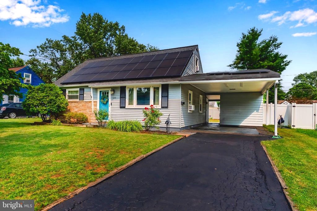 329 CHARLES RD, Mechanicsburg, PA 17050