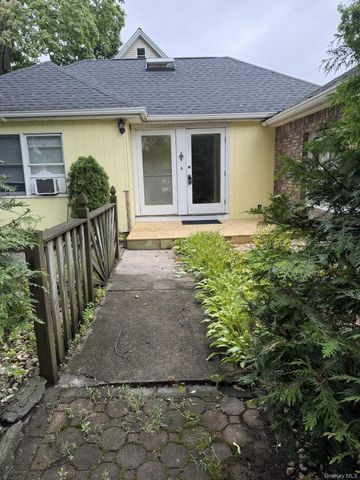 45 S Middletown Road, Pearl River, NY 10965