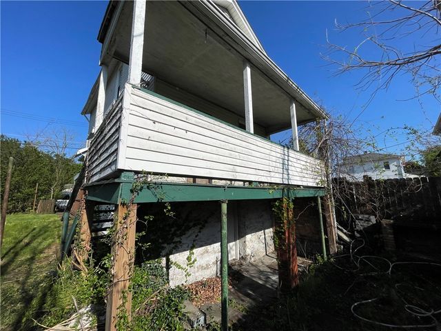1222 3rd Ave, Beaver Falls, PA 15010