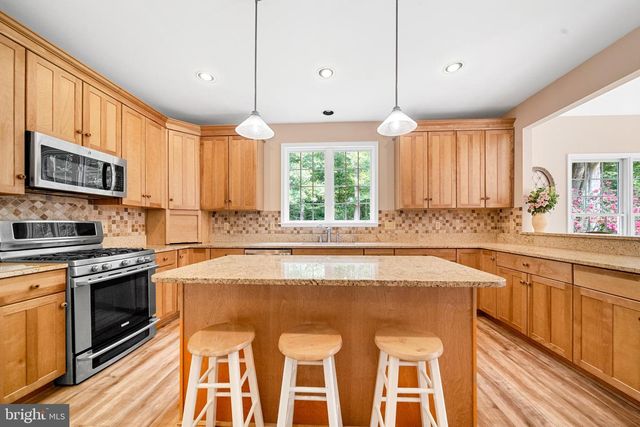 35 PARK RD, Stafford, VA 22556
