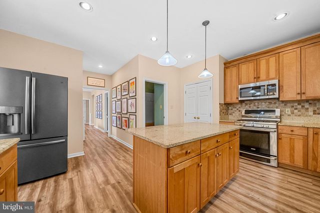 35 PARK RD, Stafford, VA 22556