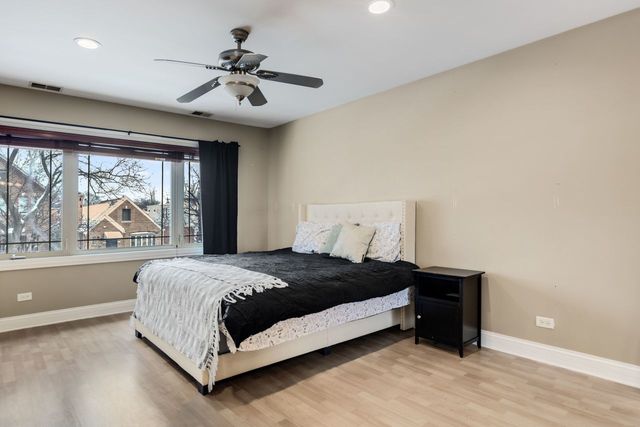 6128 N Kildare Avenue, Chicago, IL 60646