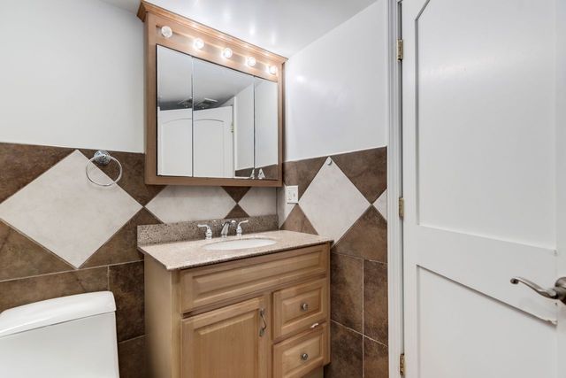 6128 N Kildare Avenue, Chicago, IL 60646