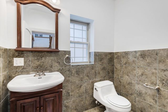 6128 N Kildare Avenue, Chicago, IL 60646