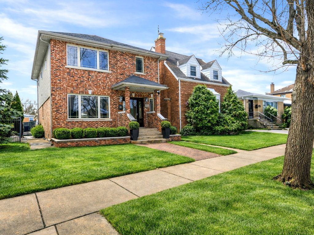 6128 N Kildare Avenue, Chicago, IL 60646