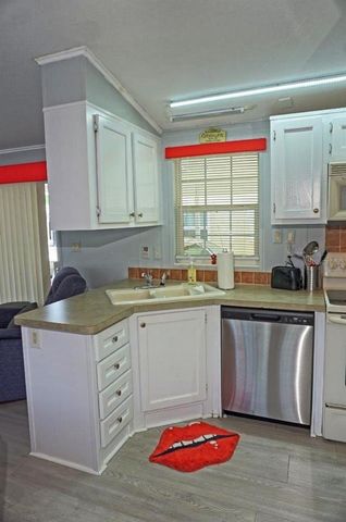 21183 LAZY DAYS CIRCLE, Lutz, FL 33558