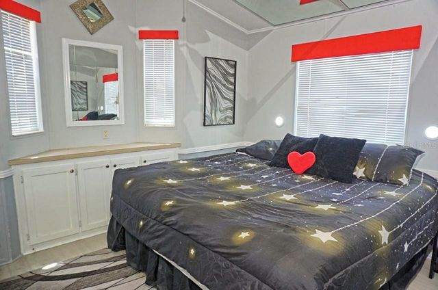 21183 LAZY DAYS CIRCLE, Lutz, FL 33558