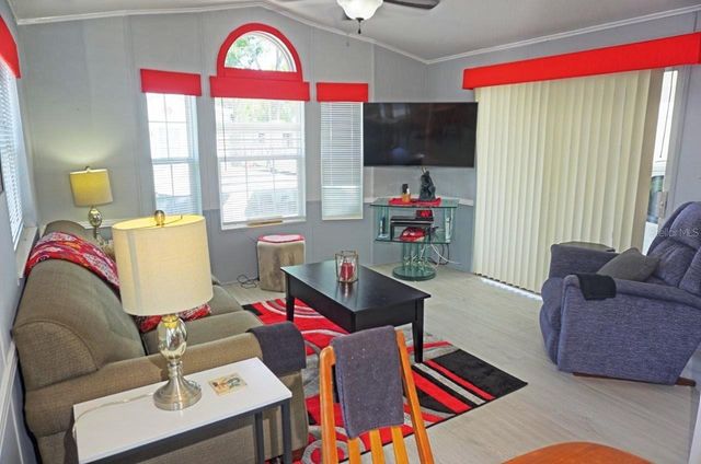 21183 LAZY DAYS CIRCLE, Lutz, FL 33558