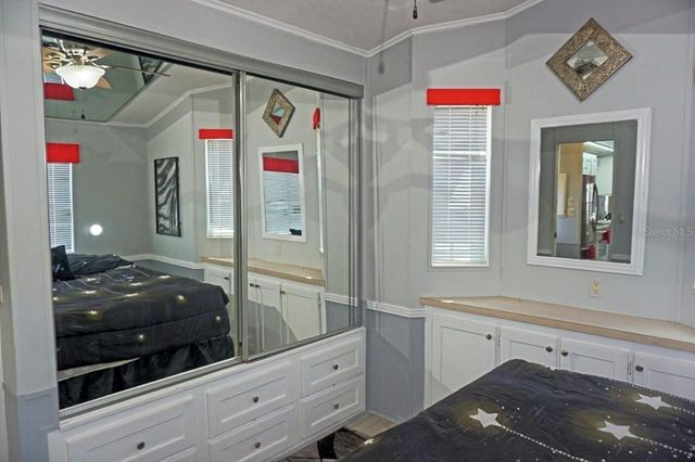 21183 LAZY DAYS CIRCLE, Lutz, FL 33558