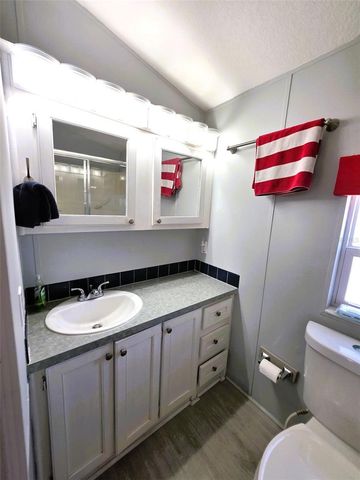 21183 LAZY DAYS CIRCLE, Lutz, FL 33558