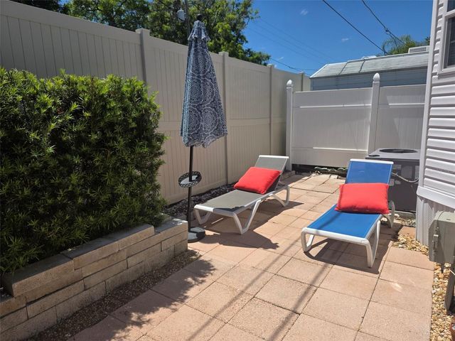 21183 LAZY DAYS CIRCLE, Lutz, FL 33558