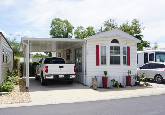 21183 LAZY DAYS CIRCLE, Lutz, FL 33558