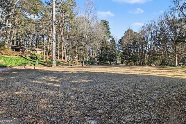 1319 Westchester Ridge NE, Atlanta, GA 30329