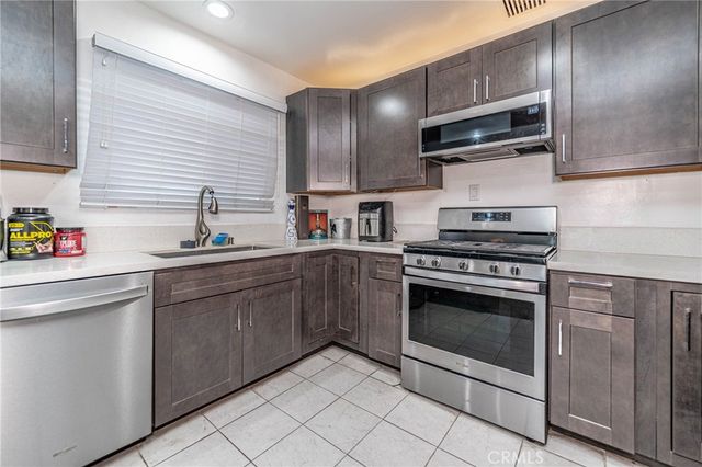 325 Cedar, Long Beach, CA 90802