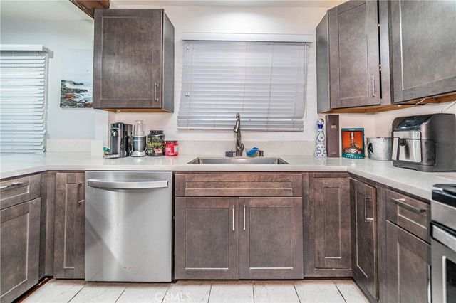 325 Cedar, Long Beach, CA 90802