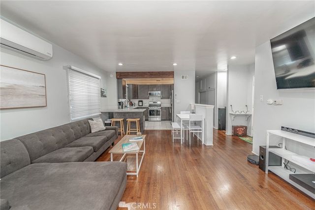 325 Cedar, Long Beach, CA 90802