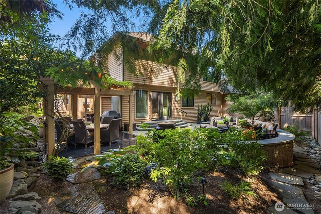 4402 170th Court NE, Redmond, WA 98052