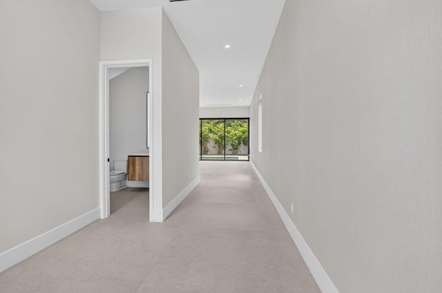 209 SE 5TH Street, Delray Beach, FL 33483