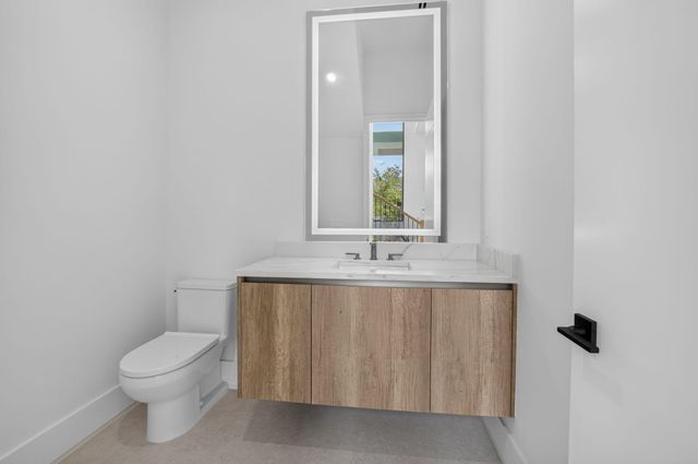 209 SE 5TH Street, Delray Beach, FL 33483