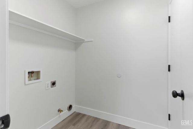 10117 Thistledown Lane, Bakersfield, CA 93312