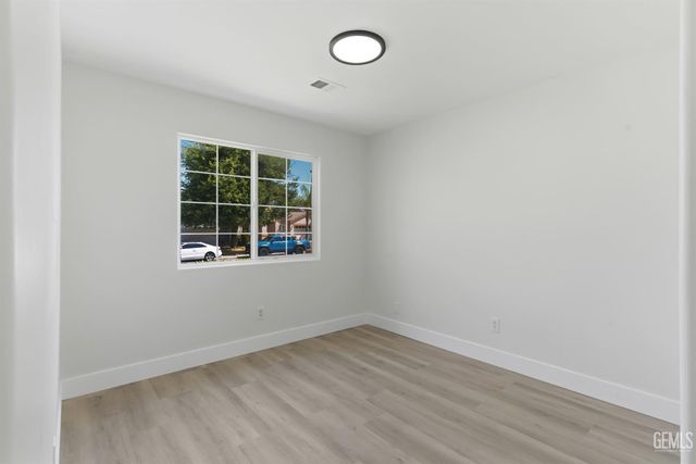 10117 Thistledown Lane, Bakersfield, CA 93312