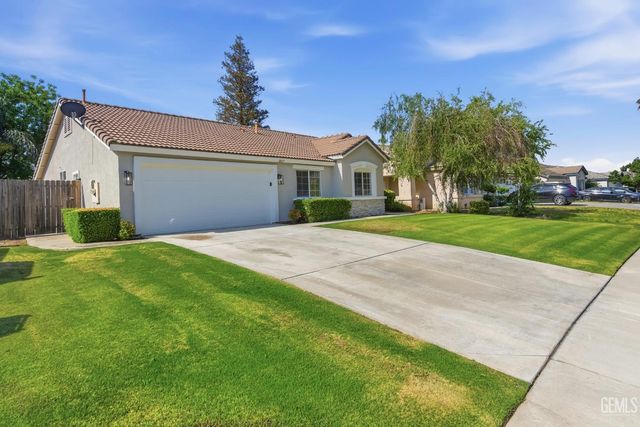 10117 Thistledown Lane, Bakersfield, CA 93312
