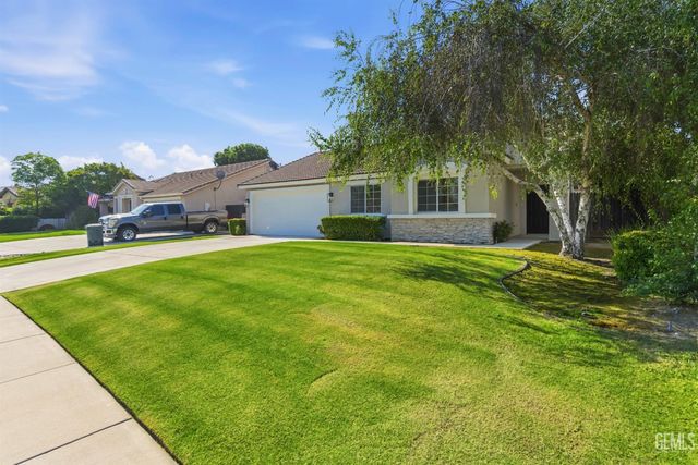 10117 Thistledown Lane, Bakersfield, CA 93312