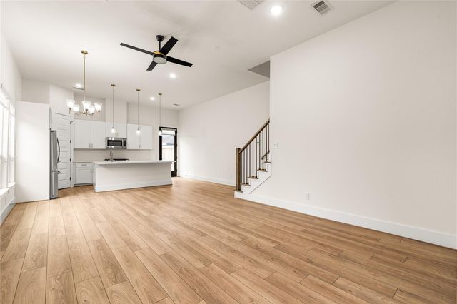 7117 Goforth Street, Houston, TX 77021