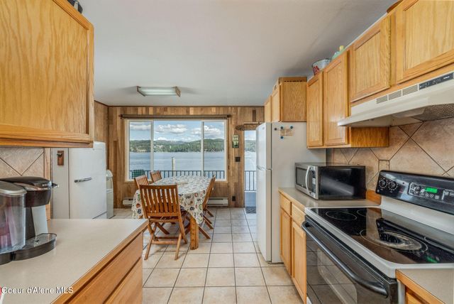 3671 E Bridgeview DR, Harrison, ID 83833