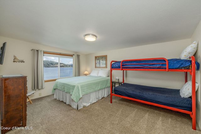 3671 E Bridgeview DR, Harrison, ID 83833