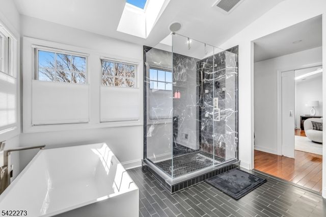 10 Skyview Dr, North Haledon Boro, NJ 07508