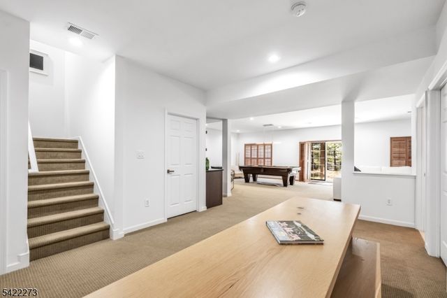 10 Skyview Dr, North Haledon Boro, NJ 07508