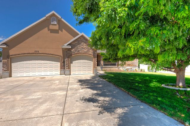 1376 W JORDAN HILLS DR, South Jordan, UT 84095