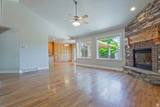1376 W JORDAN HILLS DR, South Jordan, UT 84095