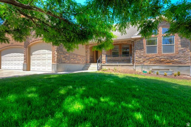 1376 W JORDAN HILLS DR, South Jordan, UT 84095