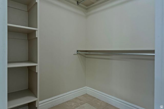 1376 W JORDAN HILLS DR, South Jordan, UT 84095