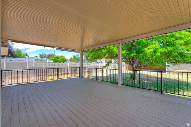 1376 W JORDAN HILLS DR, South Jordan, UT 84095