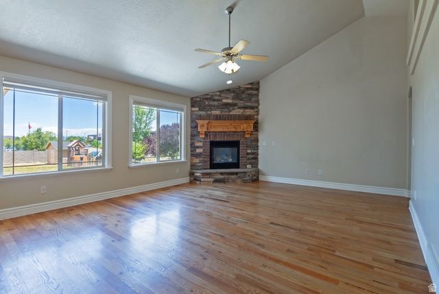 1376 W JORDAN HILLS DR, South Jordan, UT 84095