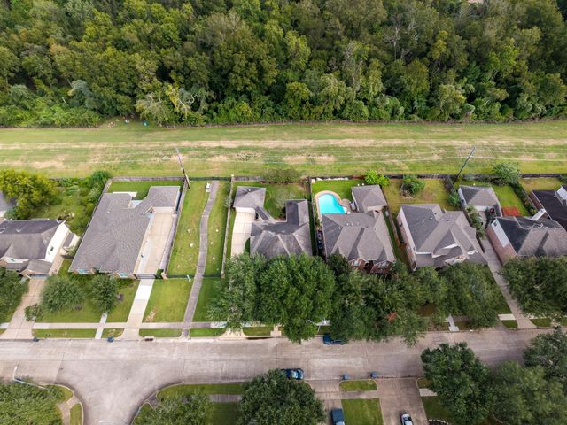 1938 Canyon Crest Drive, Sugar Land, TX 77479