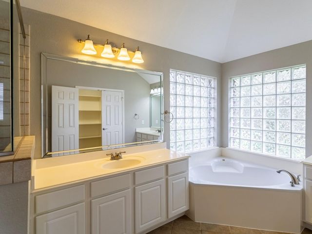 1938 Canyon Crest Drive, Sugar Land, TX 77479