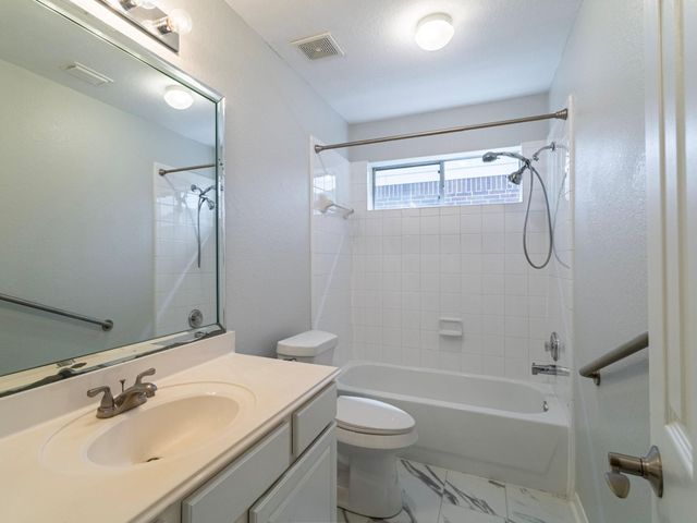 1938 Canyon Crest Drive, Sugar Land, TX 77479