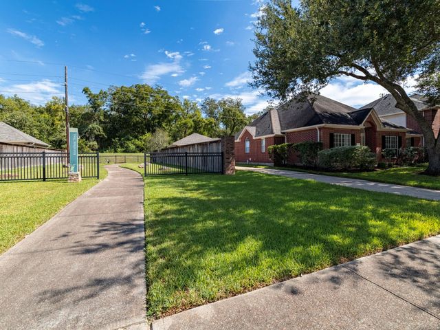 1938 Canyon Crest Drive, Sugar Land, TX 77479