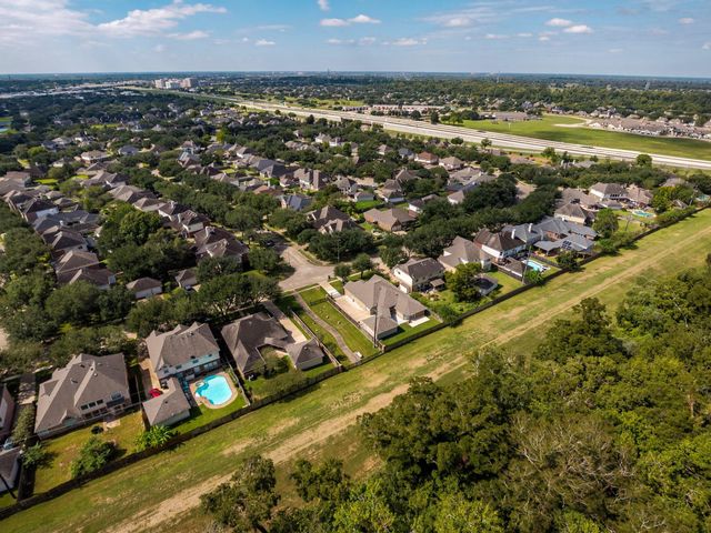 1938 Canyon Crest Drive, Sugar Land, TX 77479