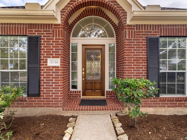1938 Canyon Crest Drive, Sugar Land, TX 77479