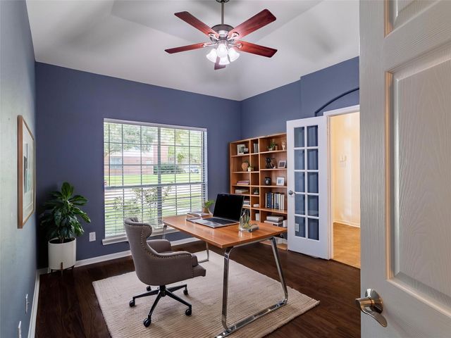 1938 Canyon Crest Drive, Sugar Land, TX 77479